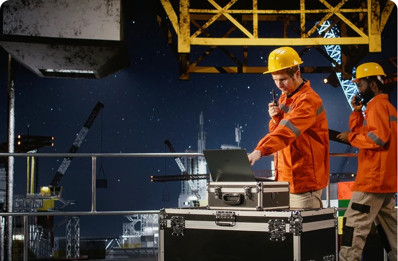 5G ANDROID™ AND WINDOWS TABLET WITH CHARGING OPTION FOR HAZARDOUS AREAS